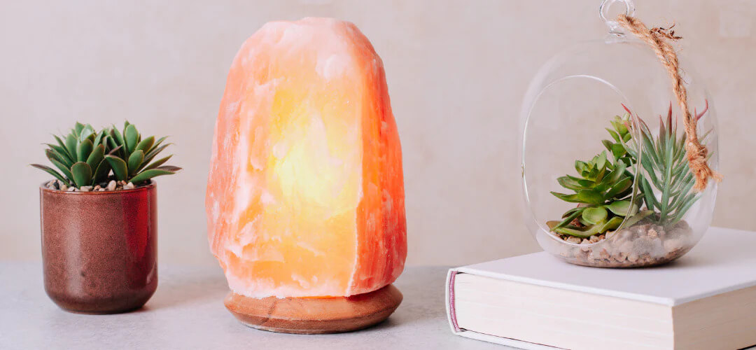 7 Ways a Himalayan Salt Lamp Can Benefit Your Health